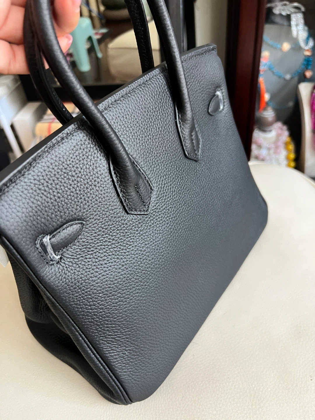 DIERNILU Black Leather Top Handle Bag - photo 3