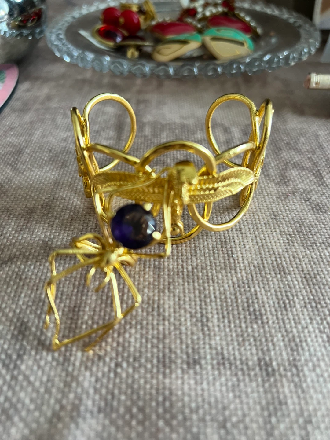 Gold Tone Egyptian Revival Style Bracelet and Earrings Set - photo 4