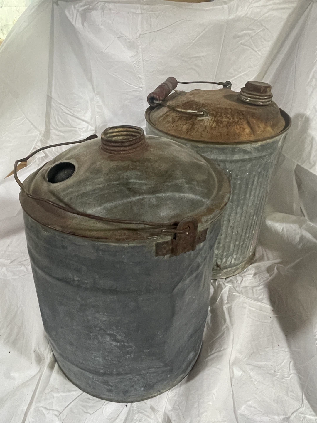 Antique gasoline cans - photo 2