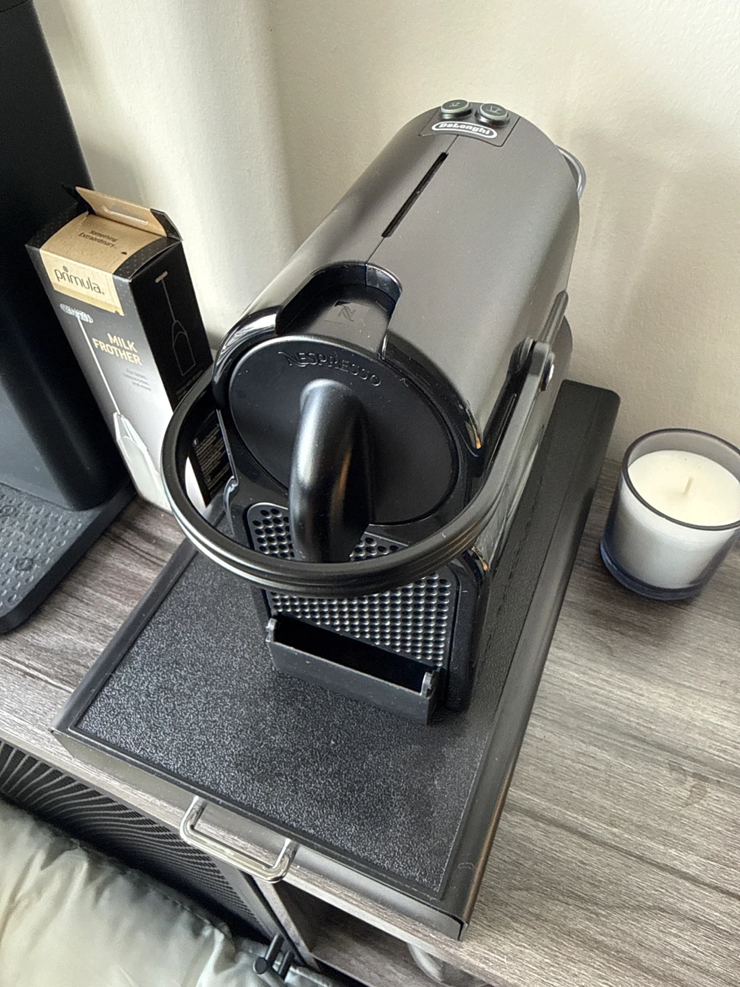 De'Longhi Nespresso Espresso Machine + Pod Tray