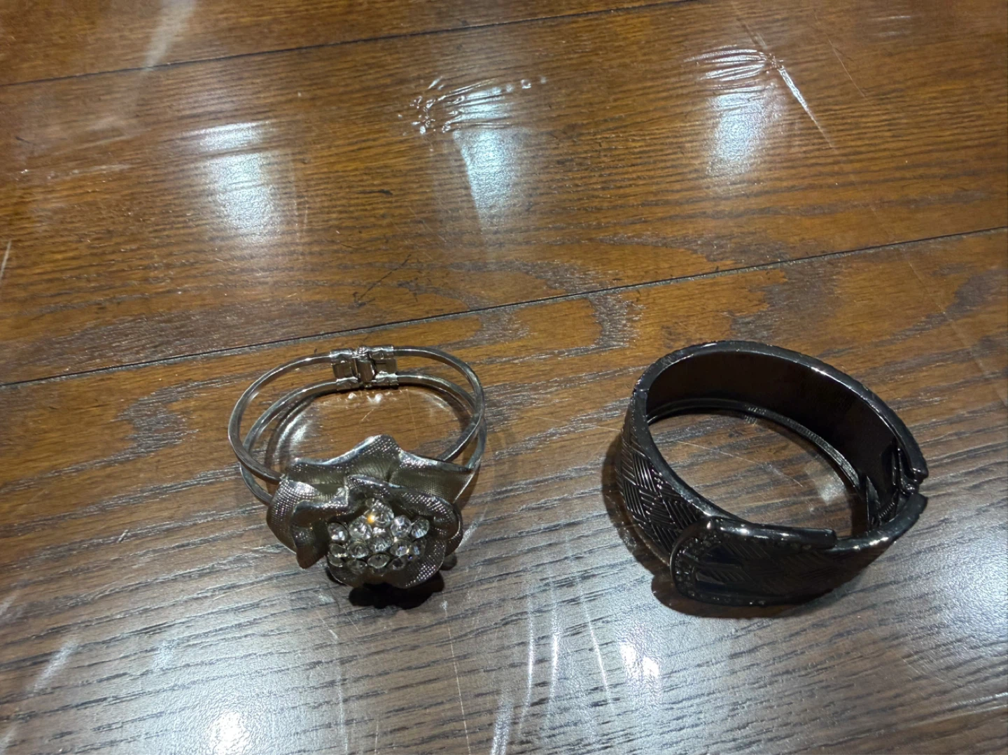 Statement bracelets - photo 2