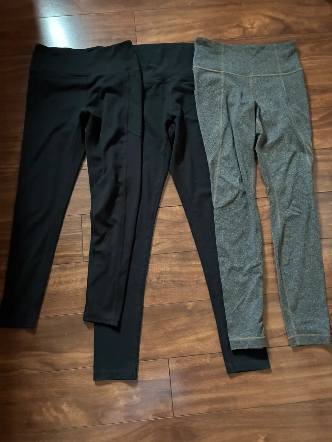 Athleta Aerie VS leggings