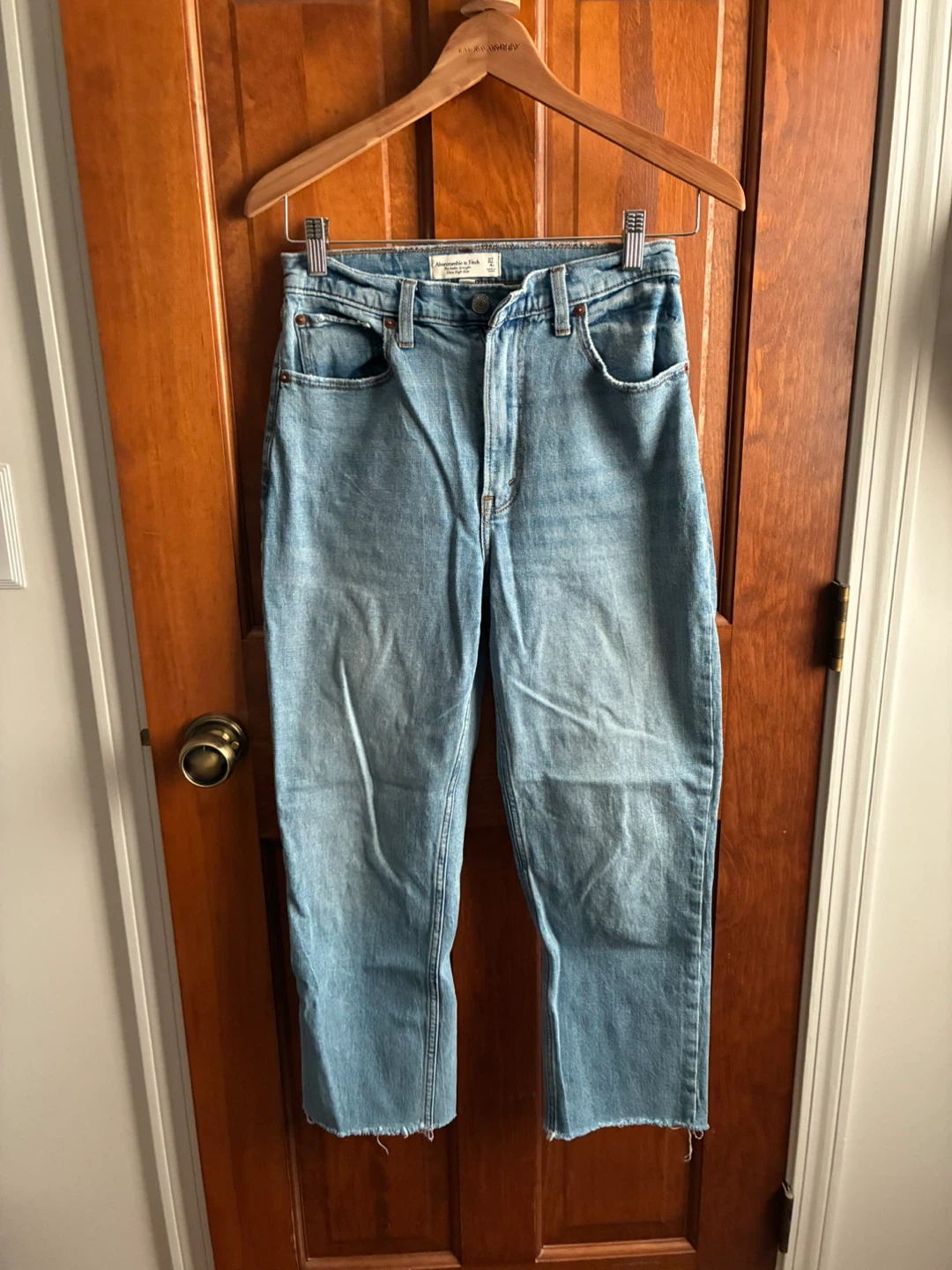 Abercrombie & Fitch The Ankle Straight Ultra High Rise Jeans