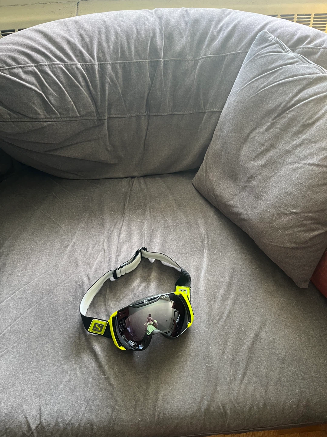 Ski goggles