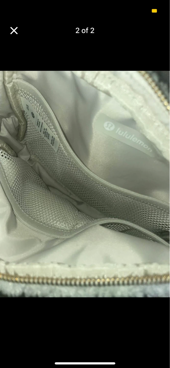 Lululemon Fleece Belt Bag - photo 2
