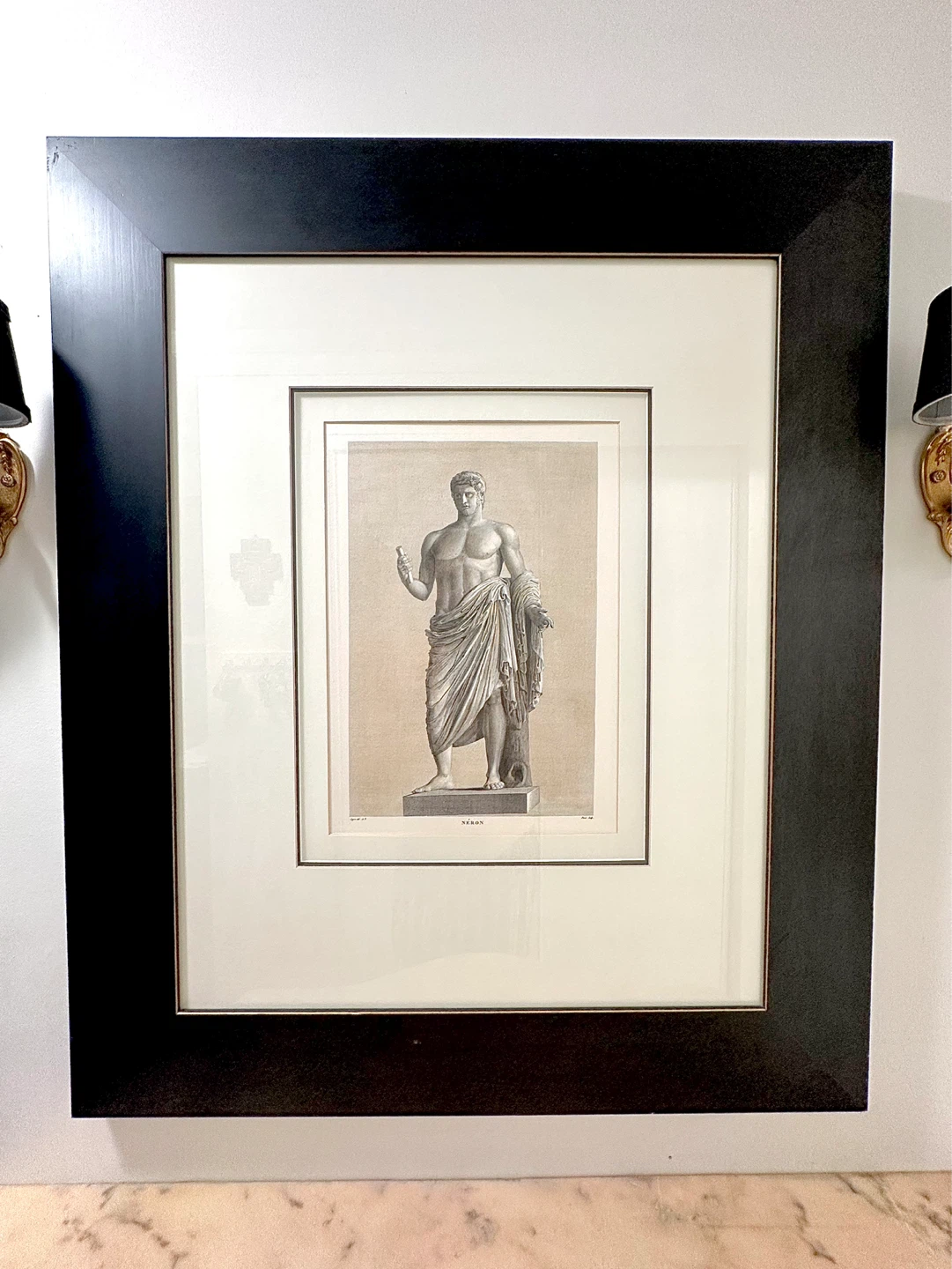 Large framed Nero