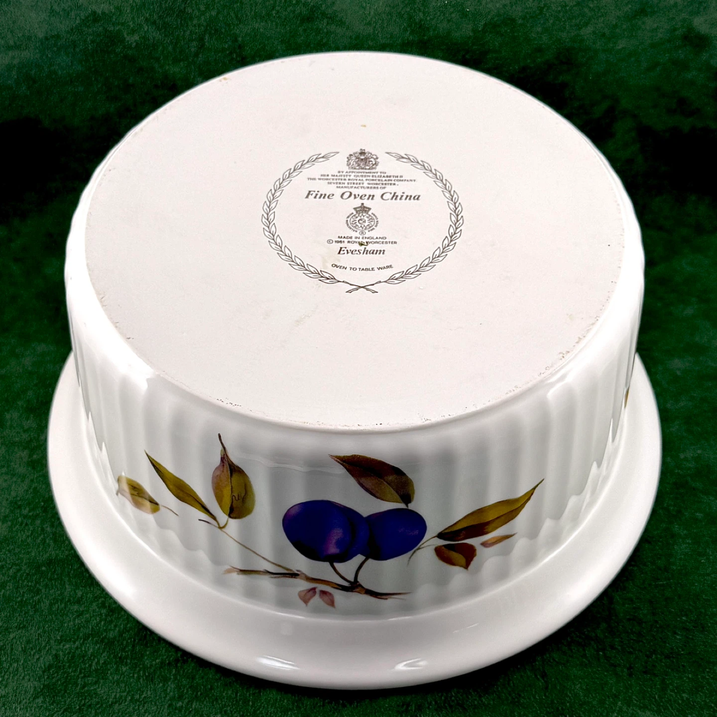 Large lidded Evesham casserole - photo 4
