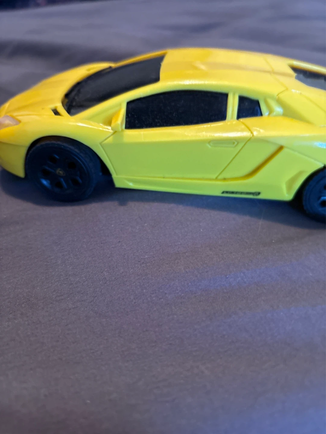 Yellow Lamborghini Remote Control Car Toy - photo 2