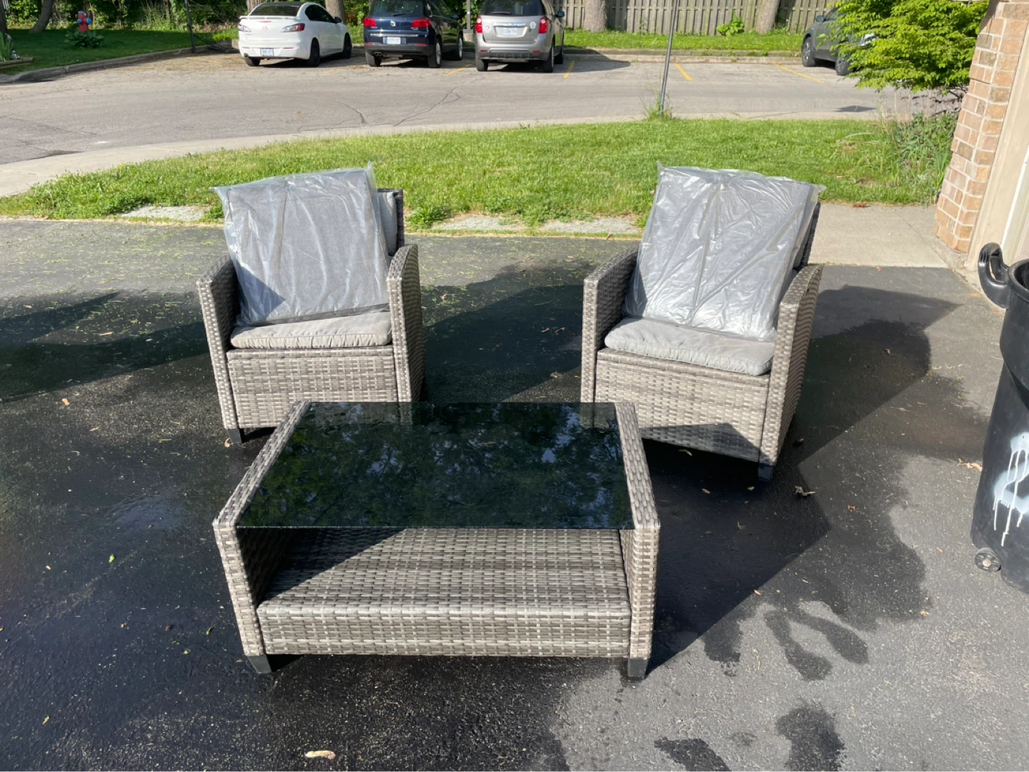 3 piece patio set … 2 chairs/covers and table - photo 2