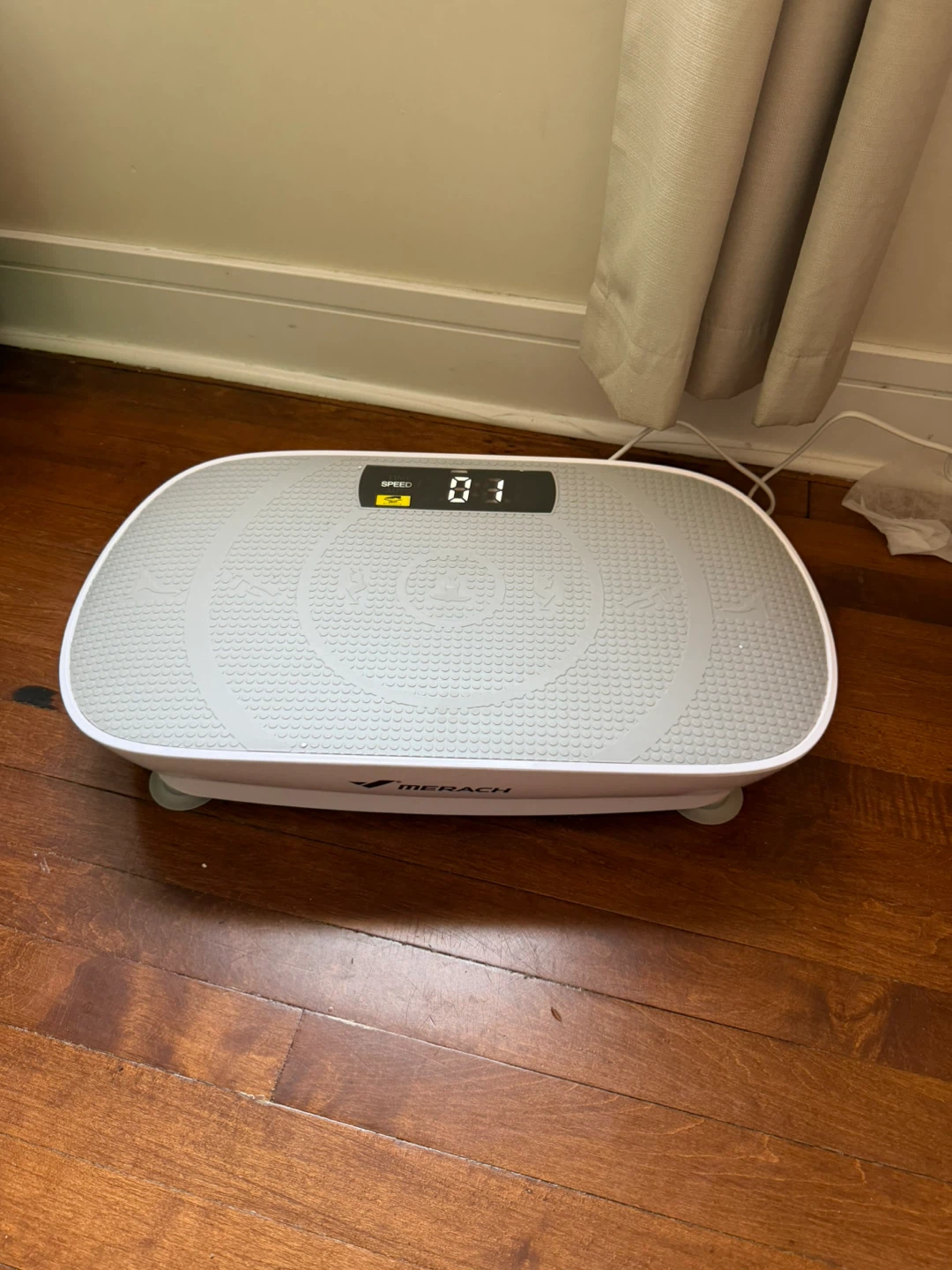 Merach Vibration Plate Machine - photo 4