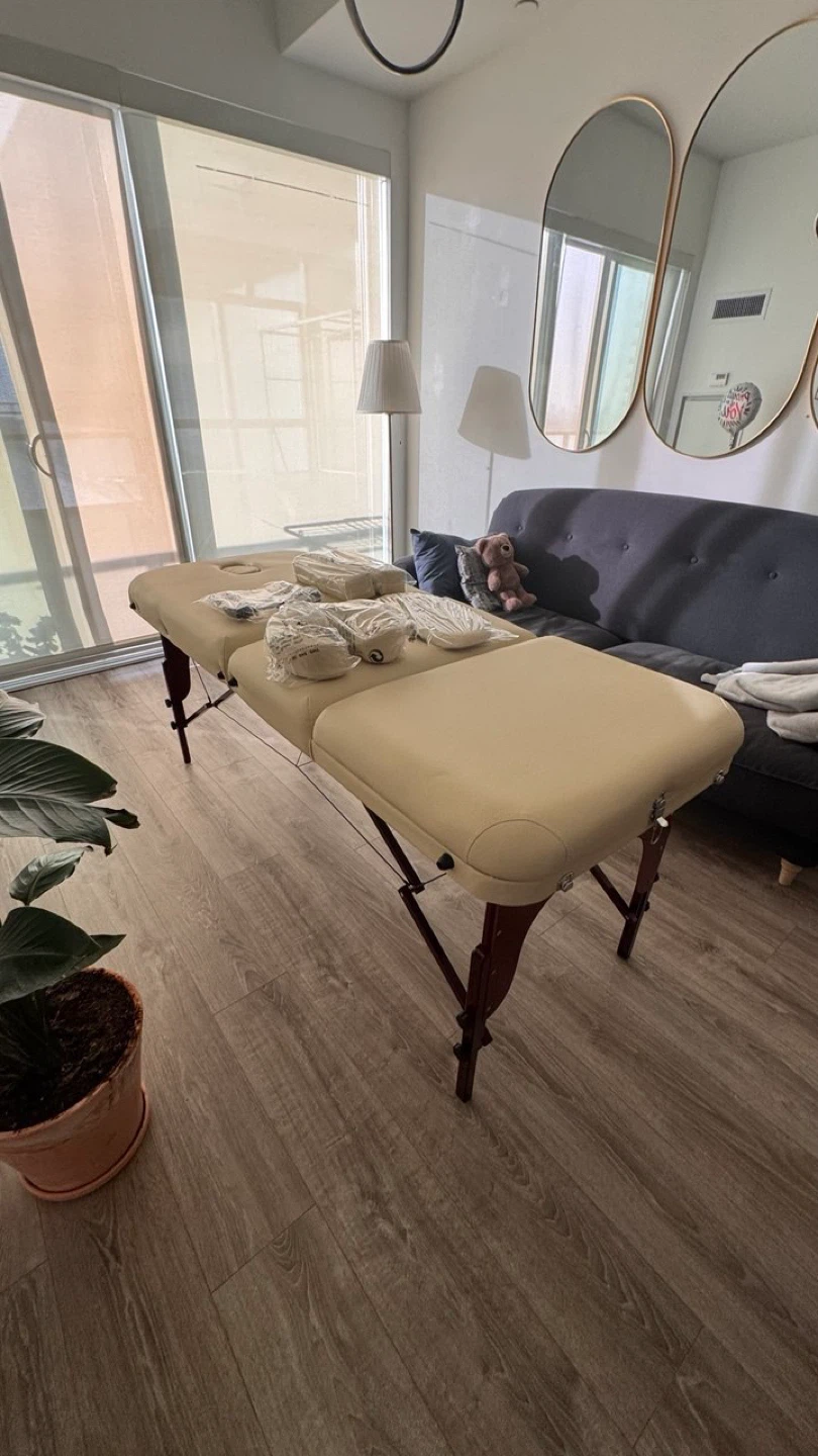 Wooden Portable Massage Table Cream - photo 3