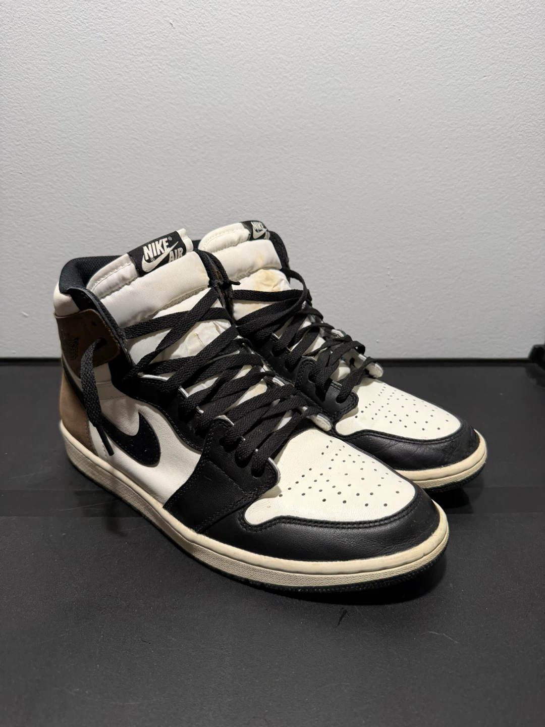 Air Jordan 1 High OG “Dark Mocha” – Size 12 - photo 2