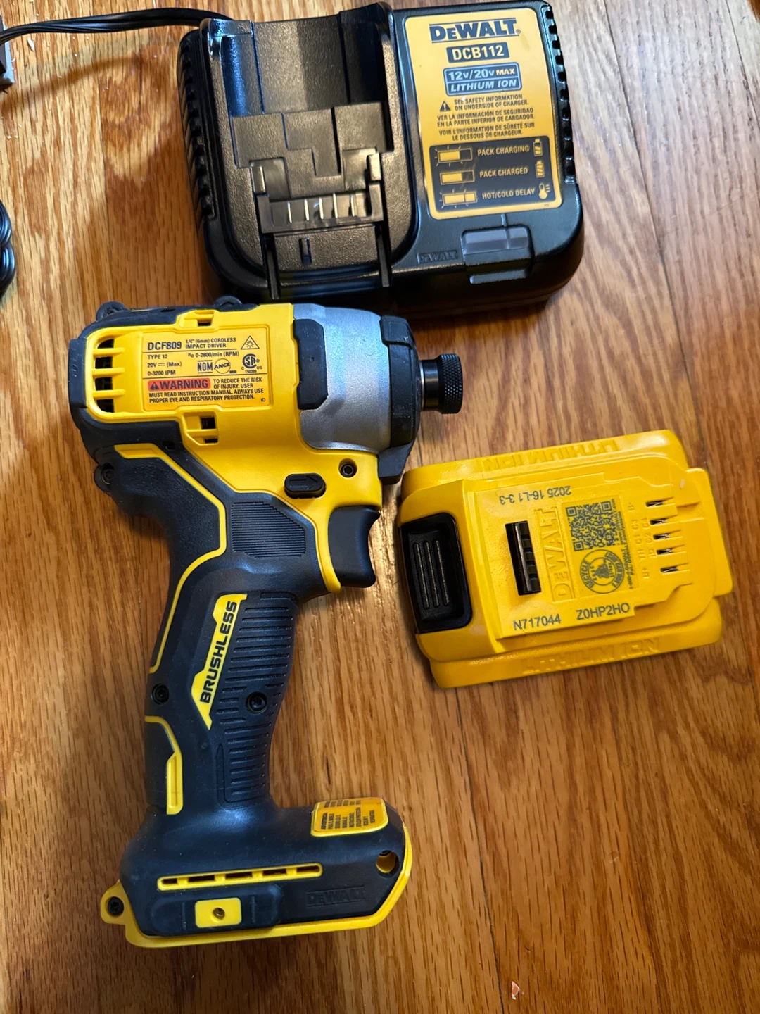 DEWALT  Driver Kit - photo 2