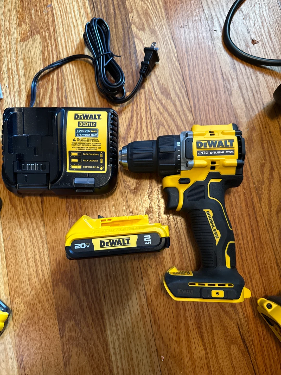DEWALT 20V MAX Cordless Drill/Driver with Battery and Charger - photo 2