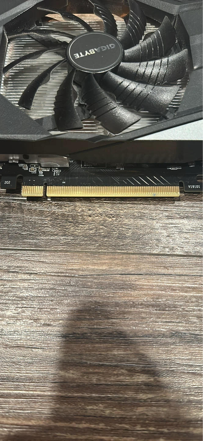 RTX 2060 SUPER Gigabyte - photo 3