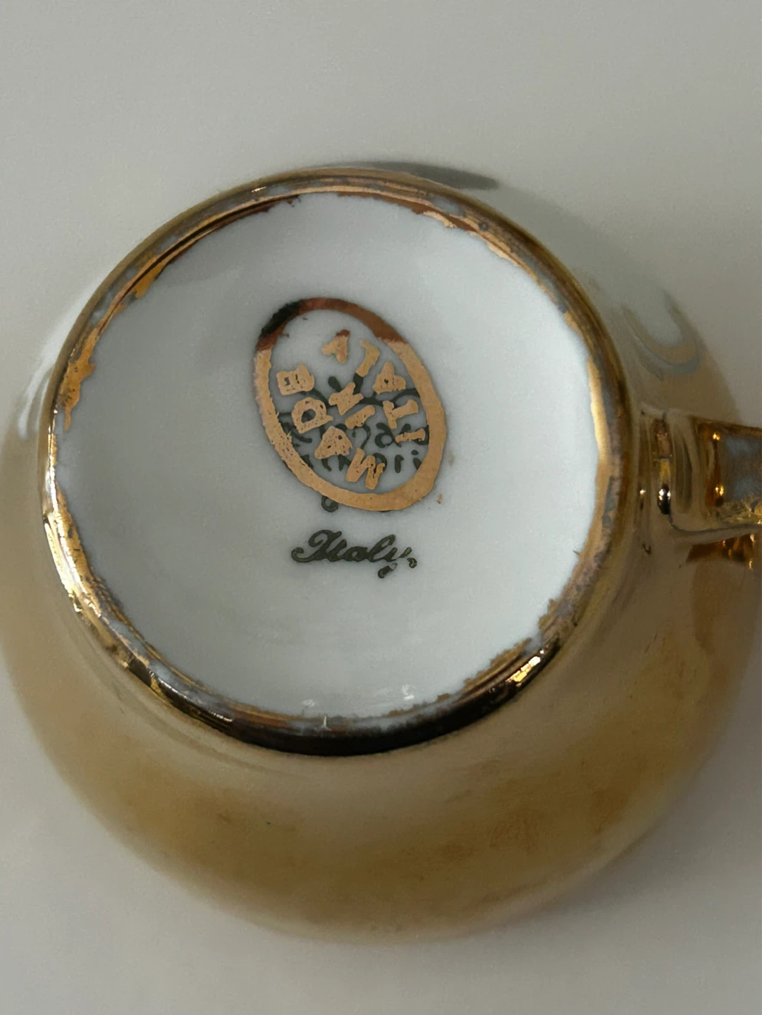 Vintage Porcelain Teapot and Cups Set - Gold & White - photo 4