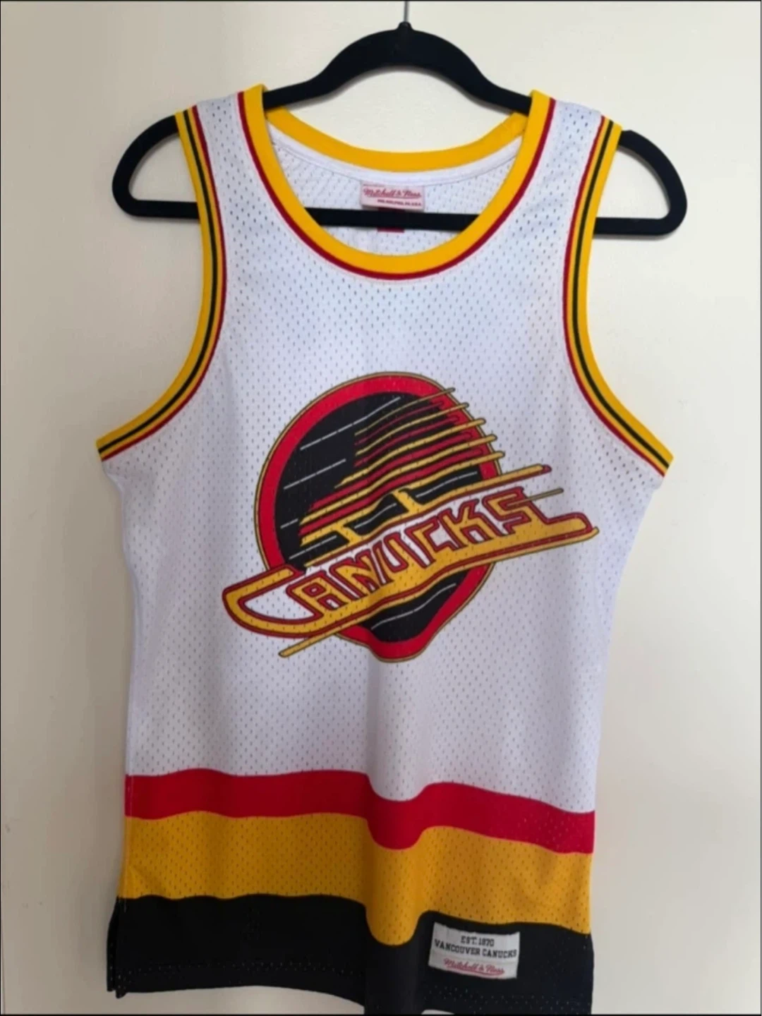 Vancouver Canucks "Flying Skate" Linden Tank Jersey (Small)