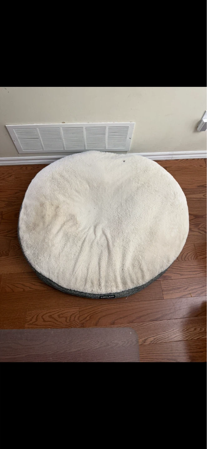 Giant 42-inch Pet Bed - photo 2