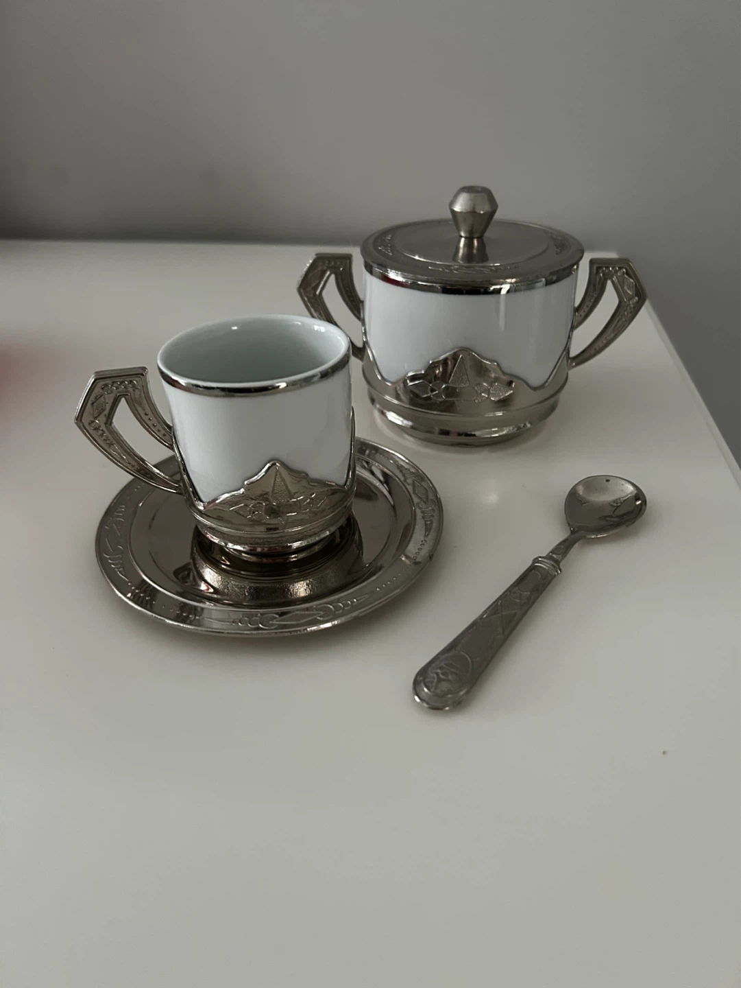 White/Silver Espresso Cup Set