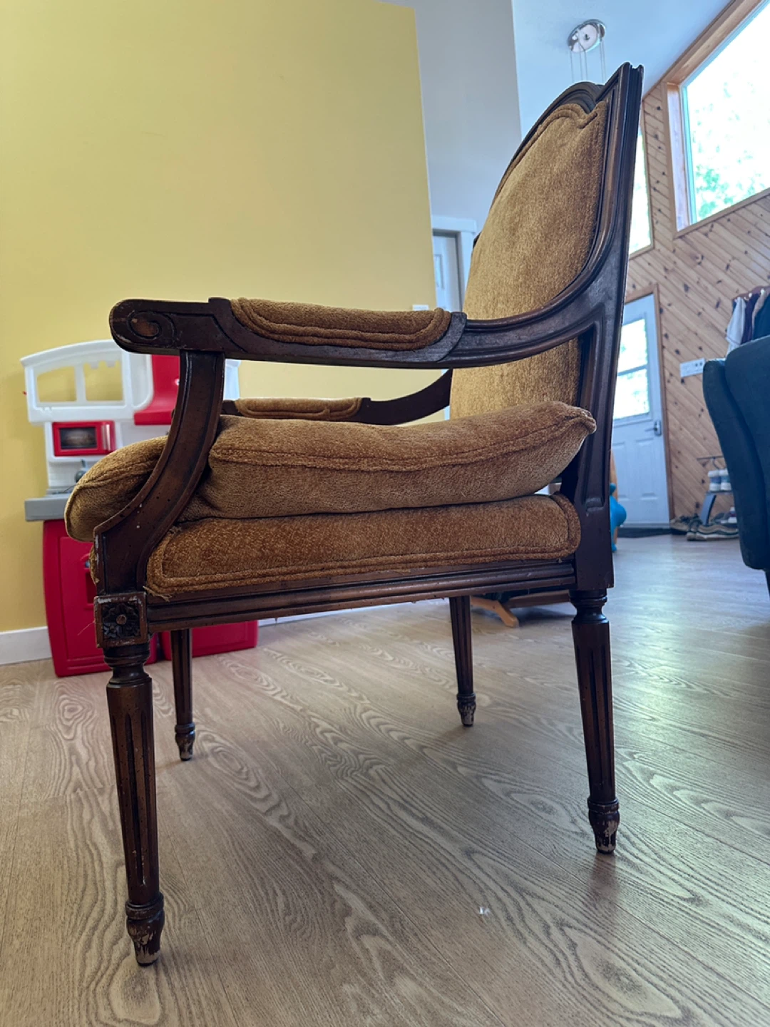 Vintage Louis XVI French Provincial Armchair (CAN DELIVER) - photo 3