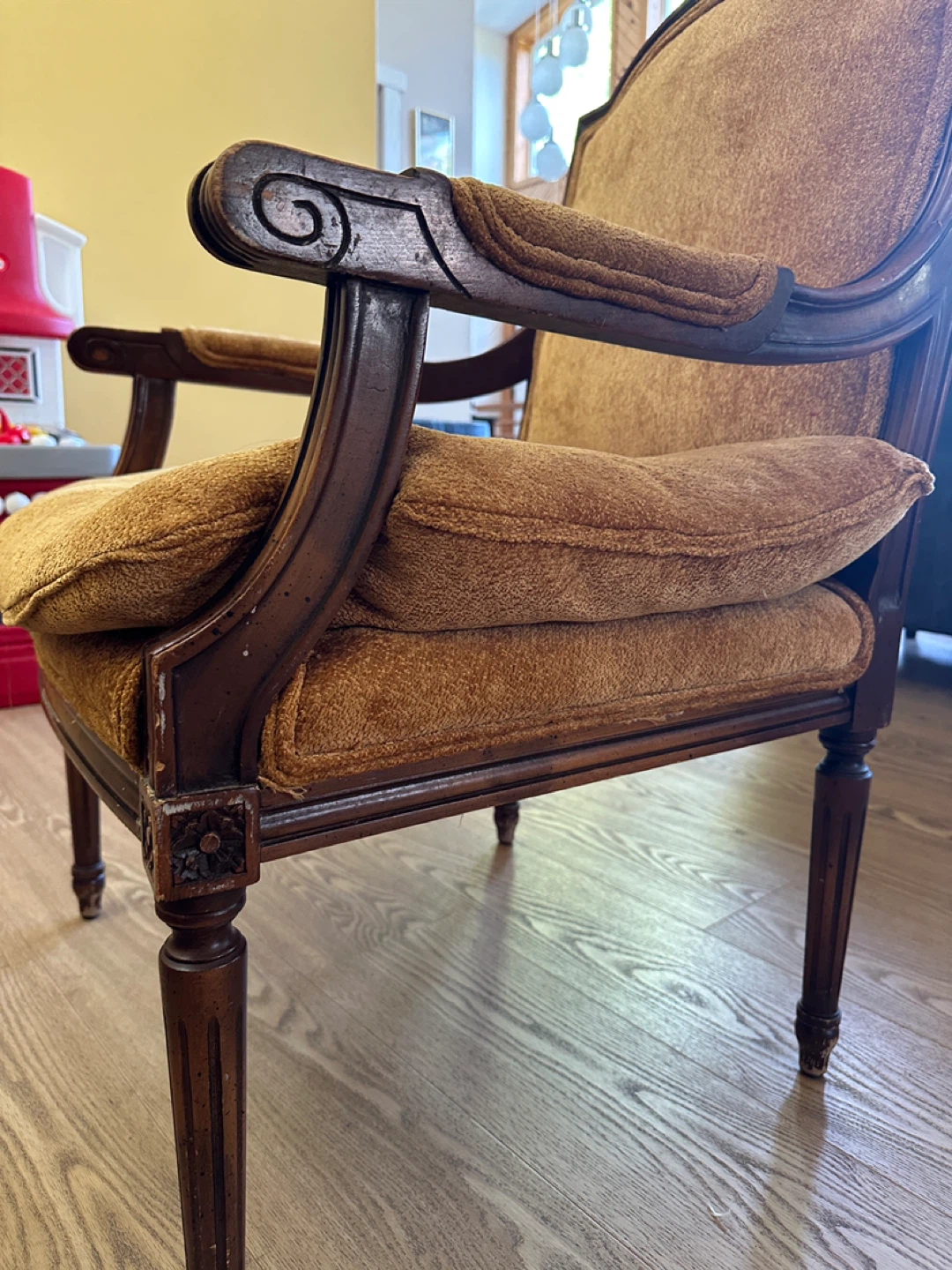 Vintage Louis XVI French Provincial Armchair (CAN DELIVER) - photo 4