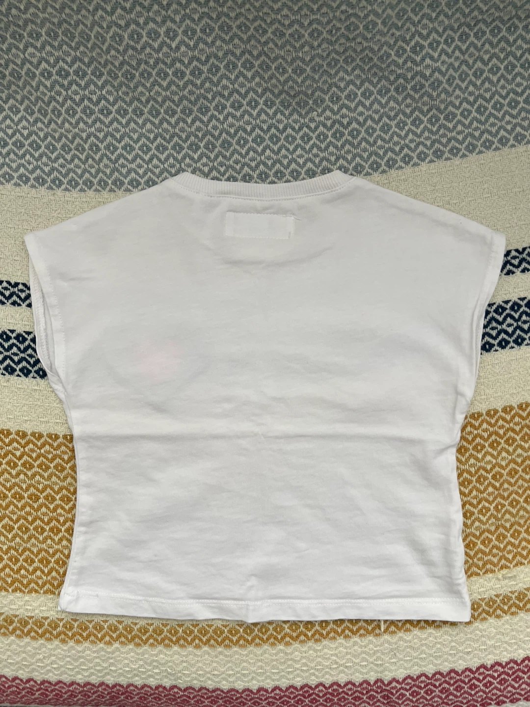 Zara Kids White T-Shirt with Heart Patch Pocket - Size 2 Years - photo 2