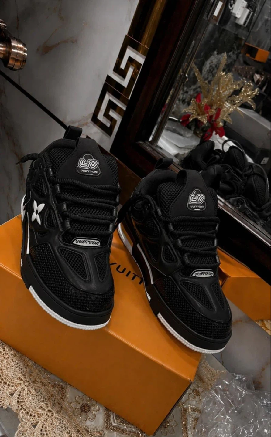 Louis Vuitton Black Sneakers - photo 3