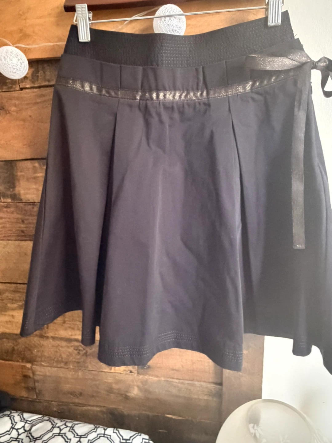 Sisley Black Pleated Skirt with Tie Waist