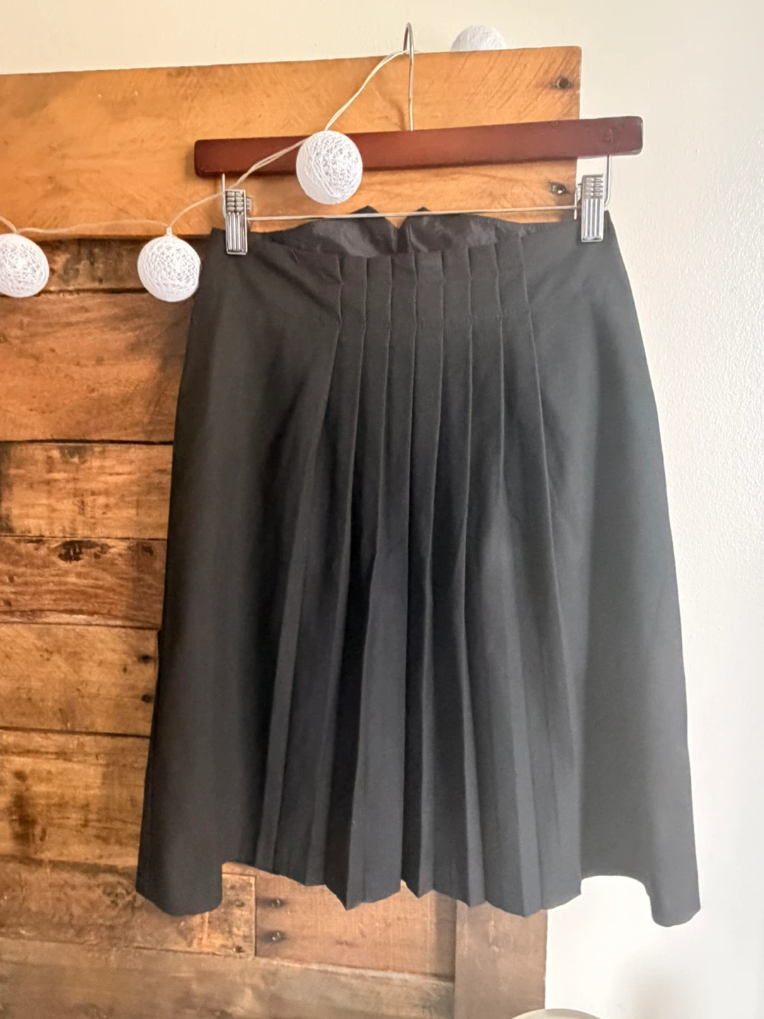 Sisley Black Pleated Skirt Size 38