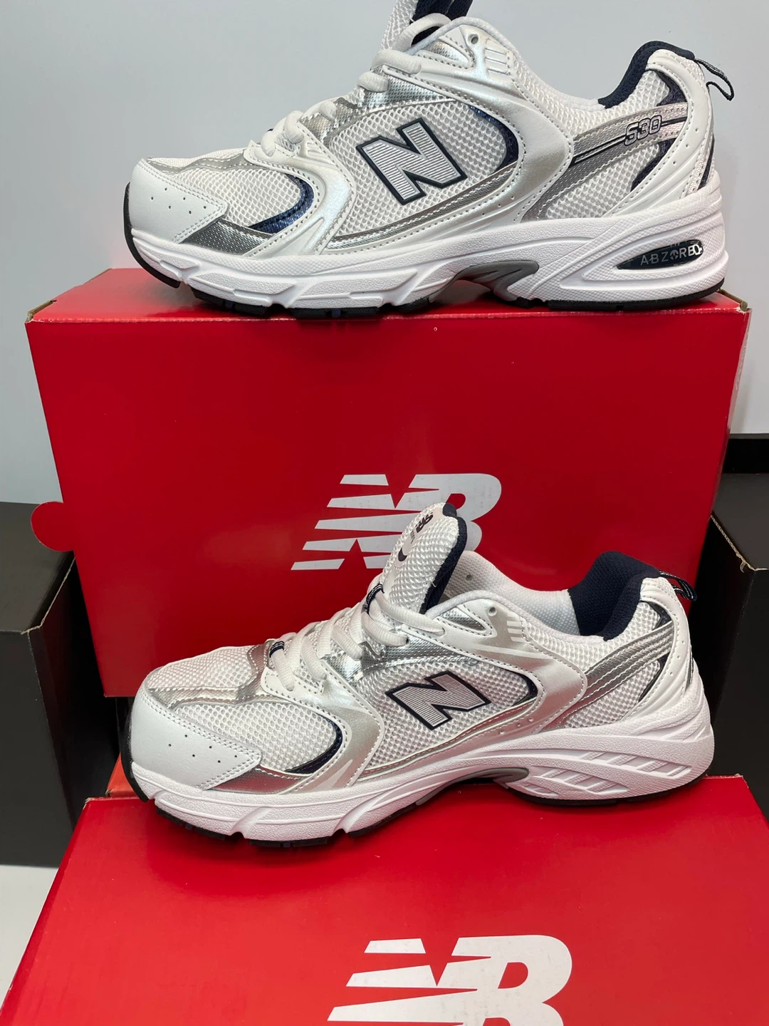 New Balance 530 Running Shoes White Silver