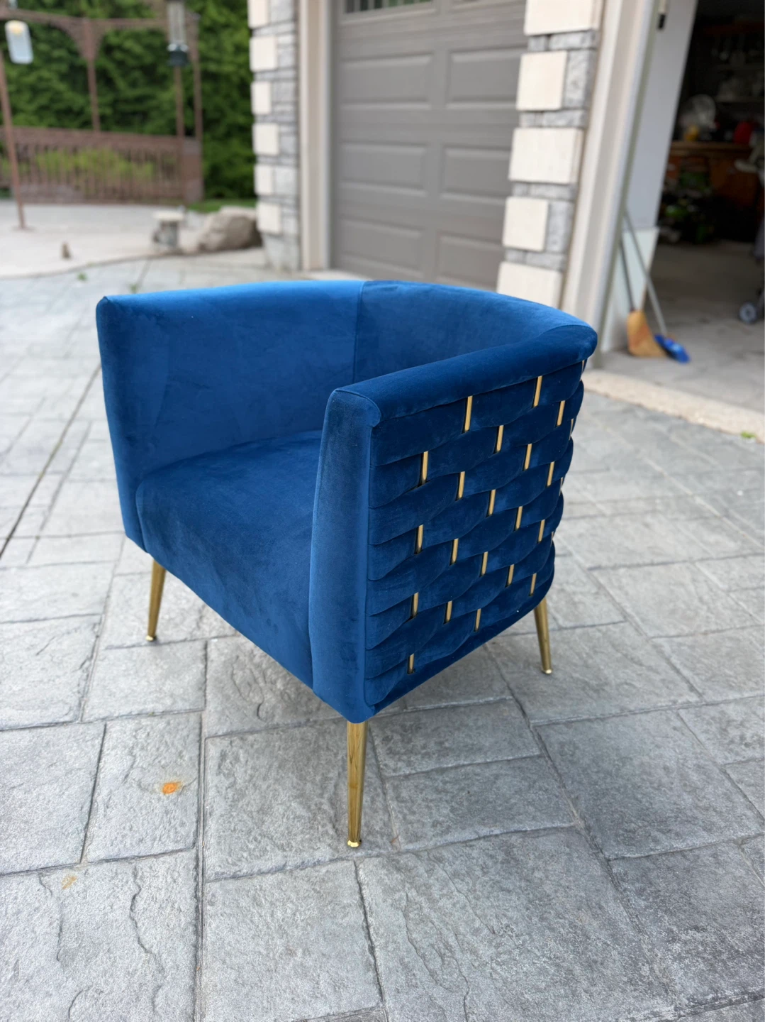Brand new in box - Blue Velvet Accent Chair with Gold Legs - photo 5