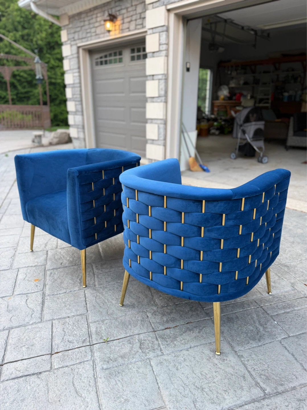 Brand new in box - Blue Velvet Accent Chair with Gold Legs - photo 4
