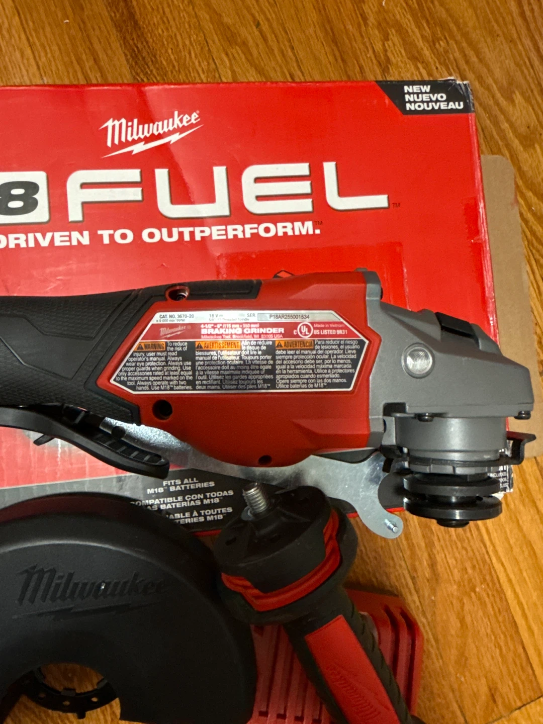 Milwaukee M18 FUEL 4.5"-5" Braking Grinder Kit - photo 4
