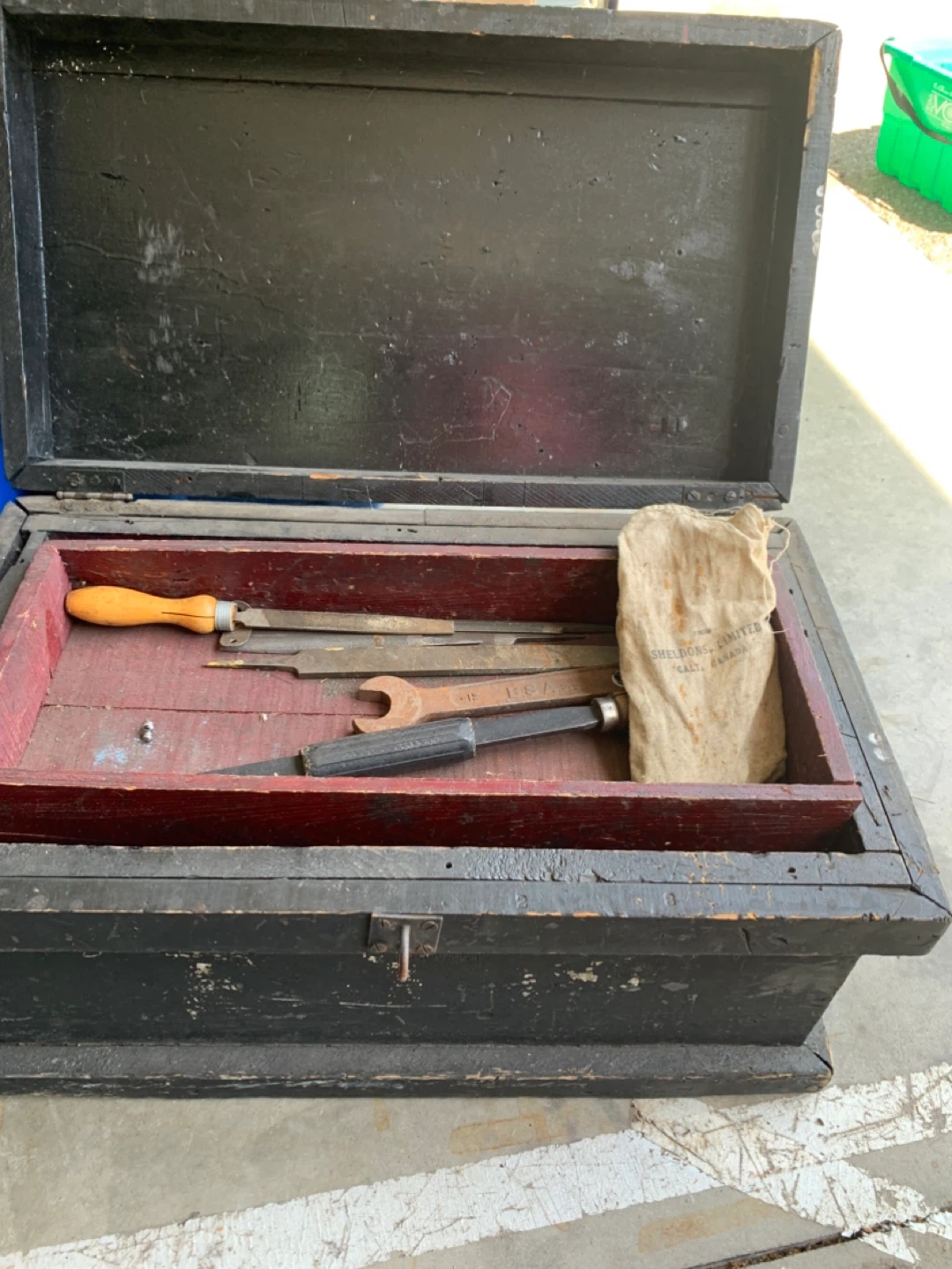 Antique wood tool box - photo 2