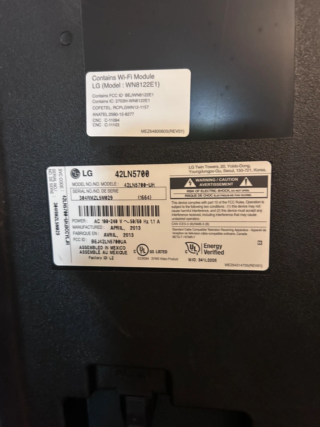 LG 42-inch Smart LED TV Model 42LN5700 - photo 3
