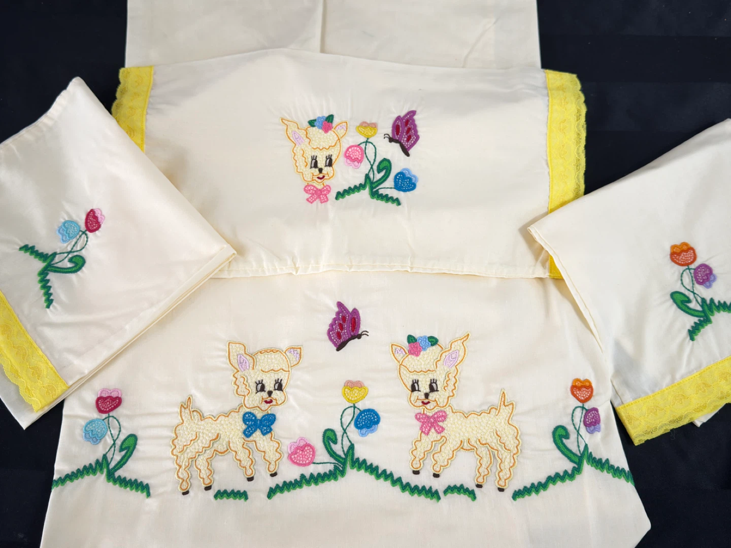 Embroidered Lambs and Flowers Sheet Set