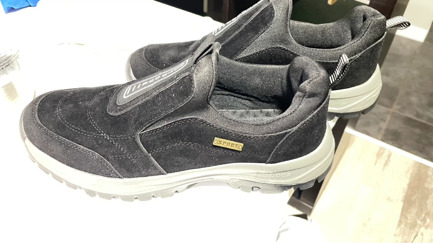 Black Outdoor Slip-On Shoes