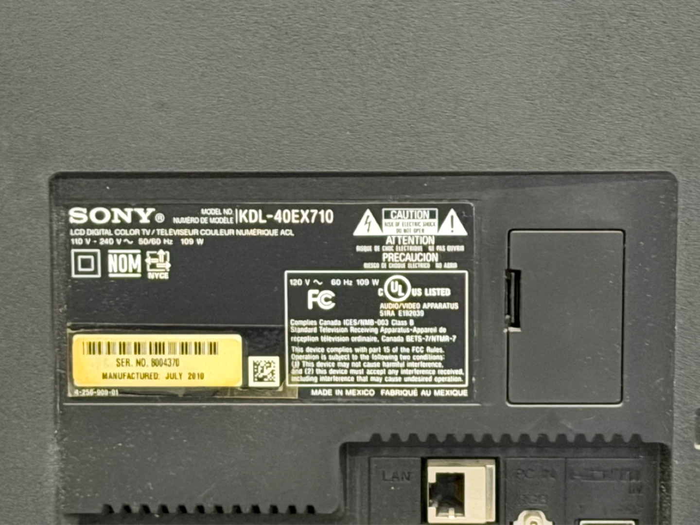 Sony Bravia 40” TV (KDL-40EX710) + Wall Mount - photo 4
