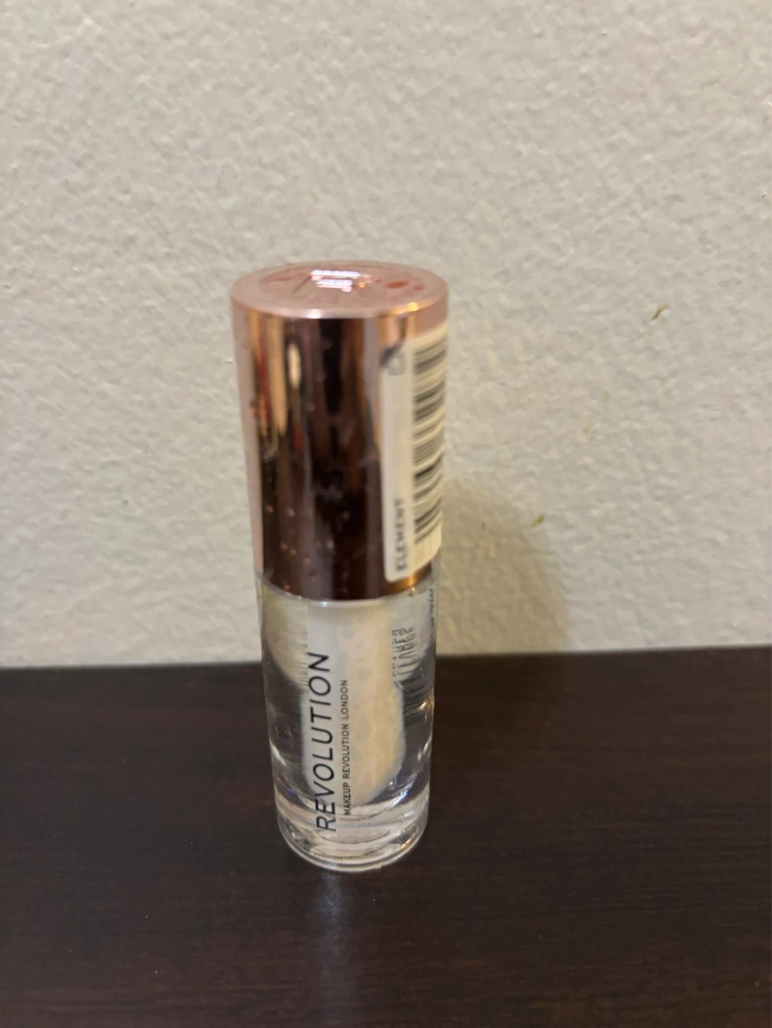 NEW-Revolution Makeup London Glitter "Element"