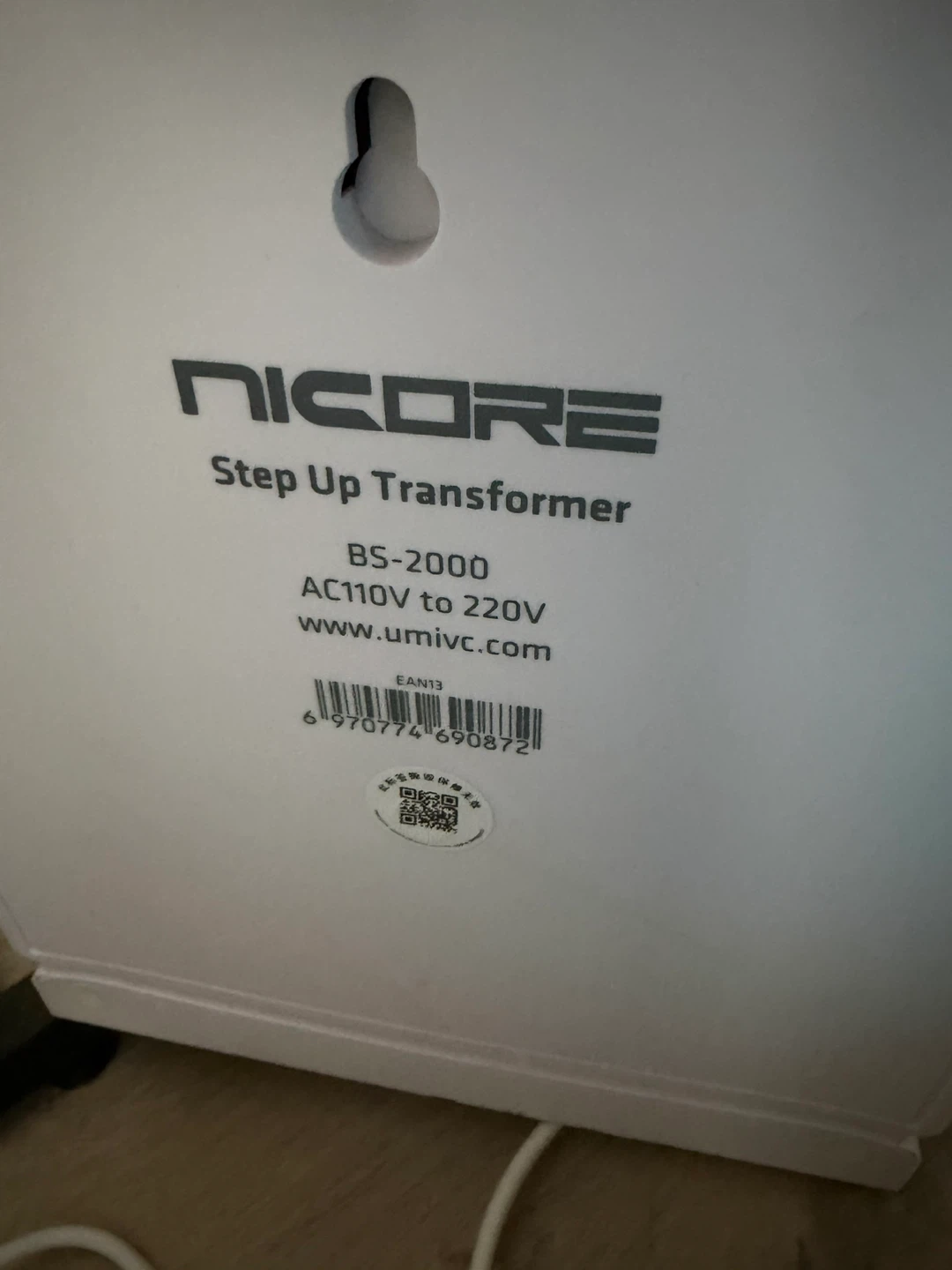 Nicore BS-2000 Voltage Step Up Transformer AC110V to 220V - photo 2