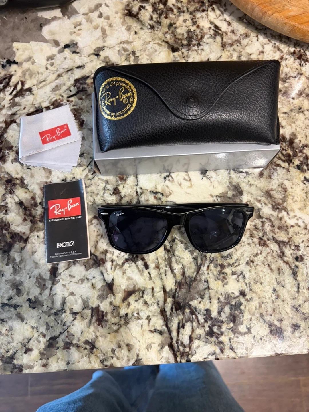 Ray-Ban Wayfarer Sunglasses
