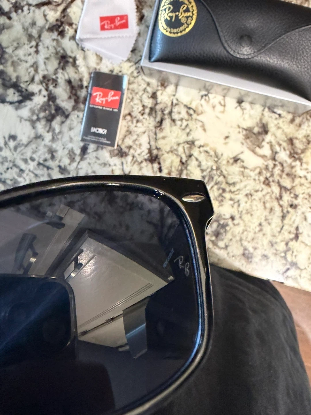 Ray-Ban Wayfarer Sunglasses - photo 4