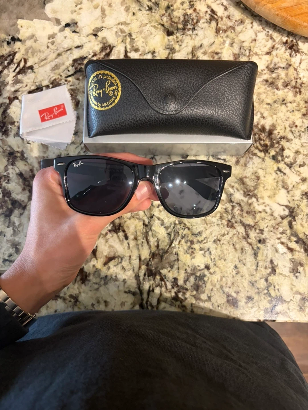 Ray-Ban Wayfarer Sunglasses - photo 2