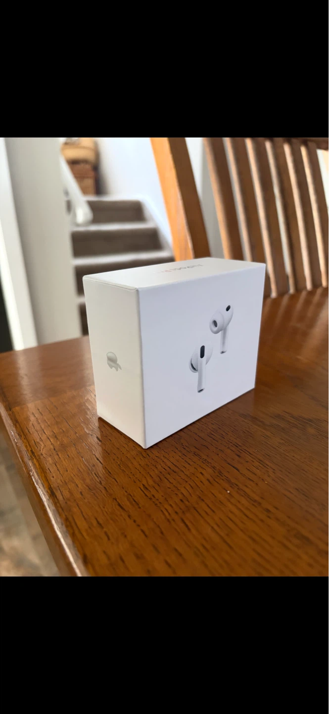 Apple AirPods Pro (3rd gen) - photo 2