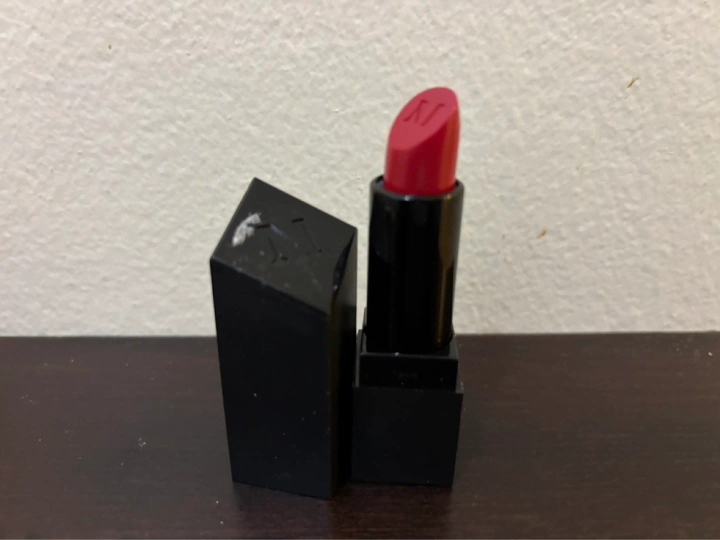 NEW-MORPHE Red Lipstick