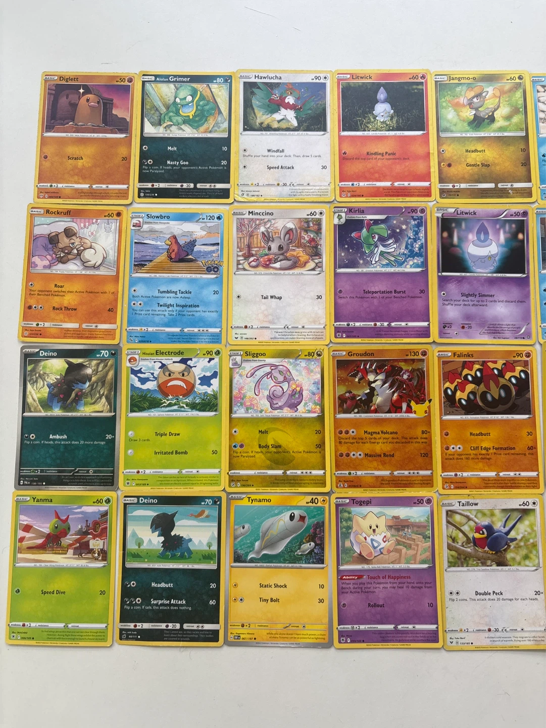 30 Assorted Pokémon Trading Cards - photo 2