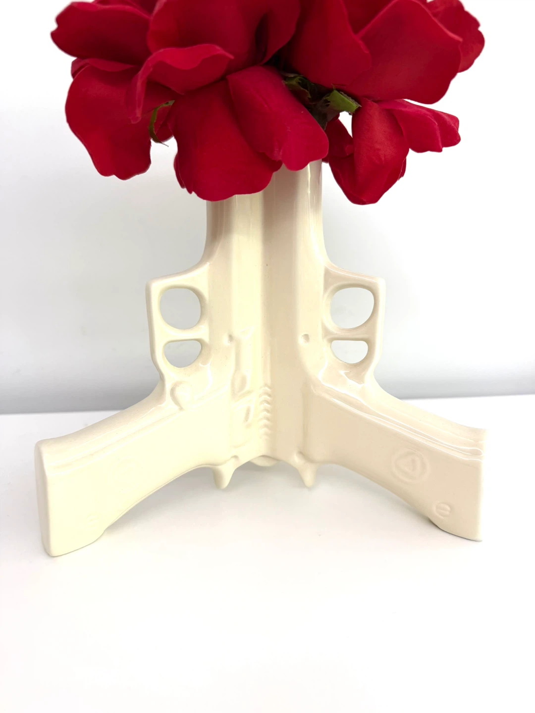 Guns N’ Roses Style Ceramic Vase - photo 3