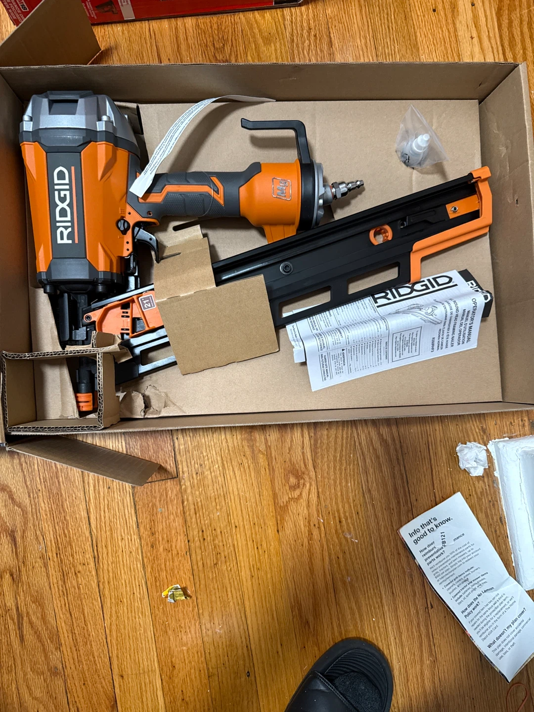 RIDGID 3-1/2 In. Round-Head Framing Nailer - photo 2