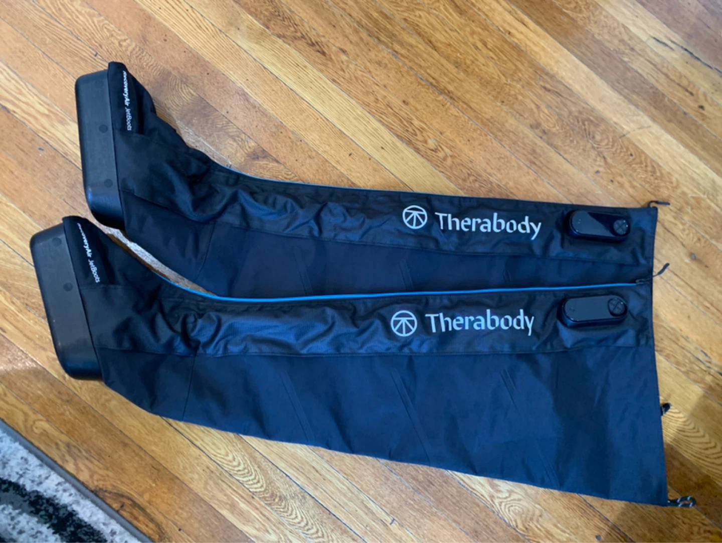 Therabody RecoveryAir Jet Boots - photo 2