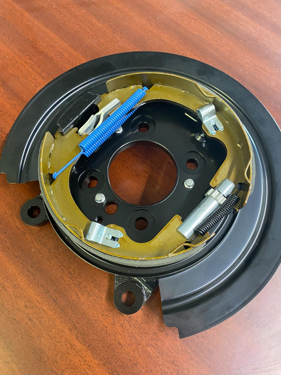 Rear brake backing plate & dust plate Dodge Ram